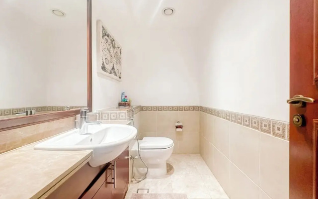 1BR North Residence with Beach Access