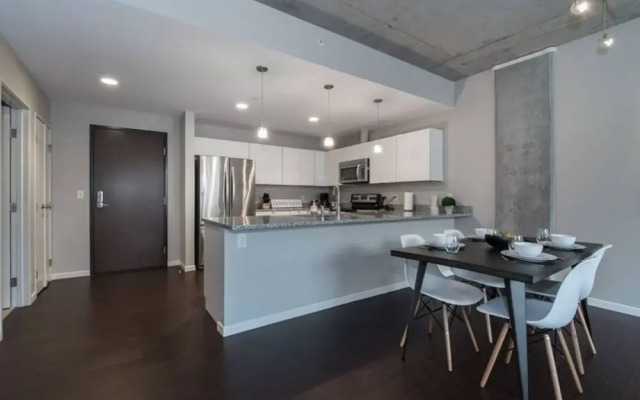 Apartments At 1055 Old River Road