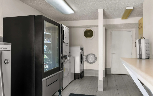 Americas Best Value Inn Lincoln