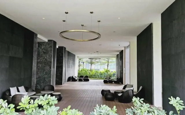 Eaton Residence by crystal