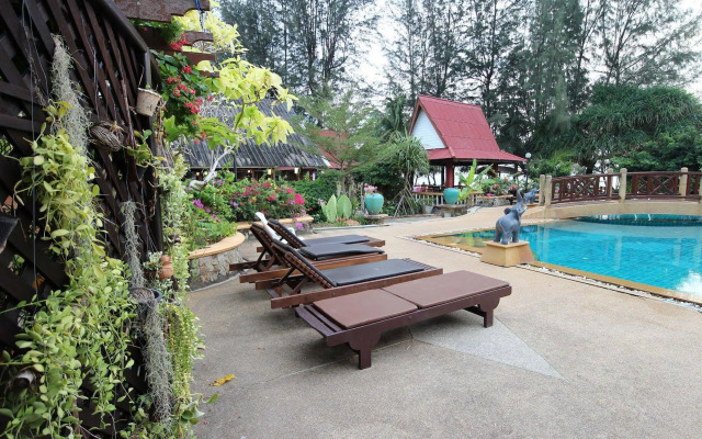 Lanta Villa Resort