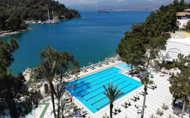 Club & Hotel Letoonia