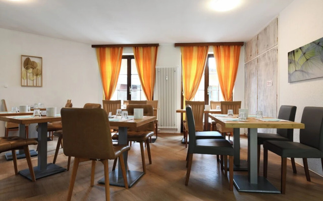 Bed & Breakfast 7rooms Losone