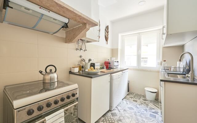 Belém Light Filled Apartment, By TimeCooler