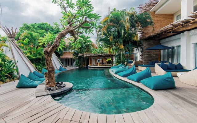 The Green Room Seminyak - Hostel