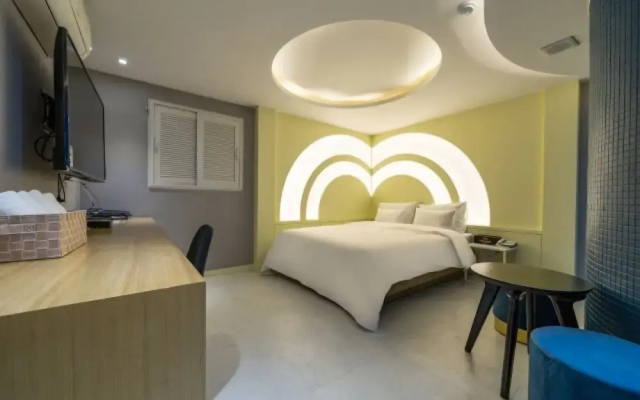 Suyu Yuria Hotel