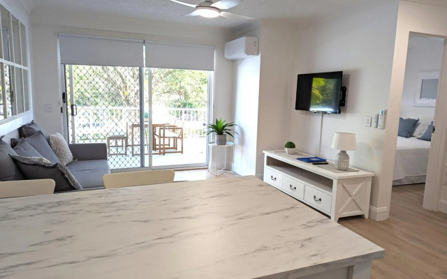 Bay Lodge Apartments