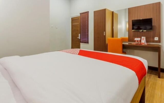 OYO 411 Homestay Tentrem Ayem