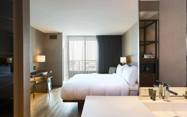 AC Hotel by Marriott Cincinnati at Liberty Center