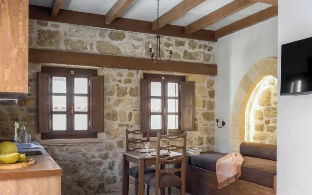 Spanish Knights Inn