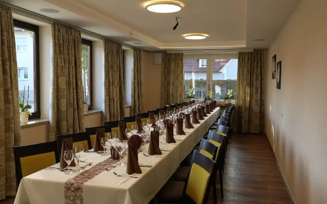 Zu Müllers Winkelhausen