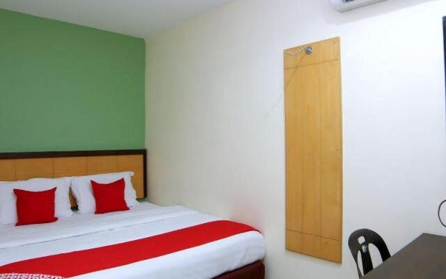 Holiday Mansion Inn by OYO Rooms