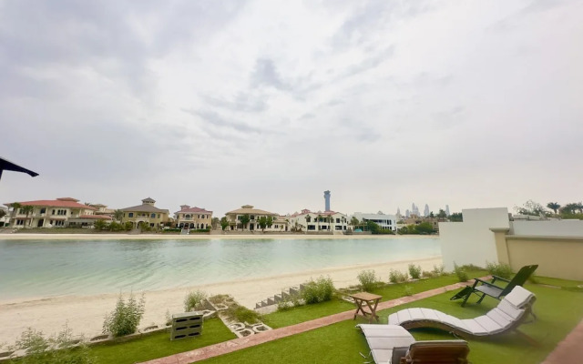 Exclusive 4BR Villa w Private Pool Beach