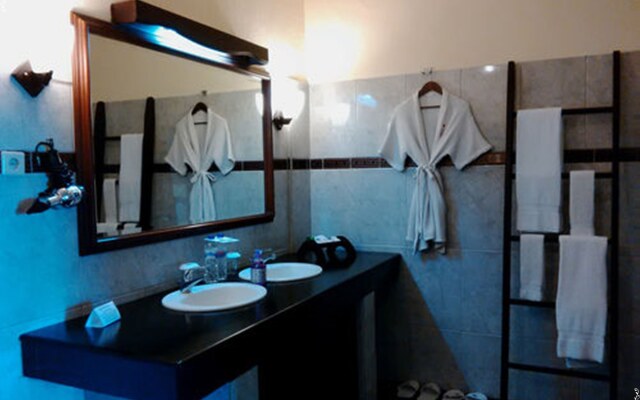 Bali Paradise Hotel Boutique Resort