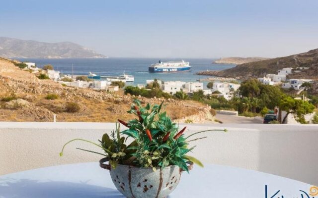 Kimolis Studios & Apartments