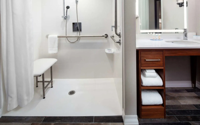 Homewood Suites by Hilton Boston Seaport District