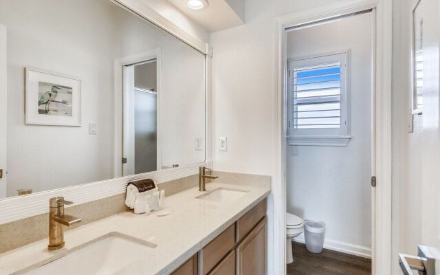 4516kahalabfsknh - Kahala Beachfront