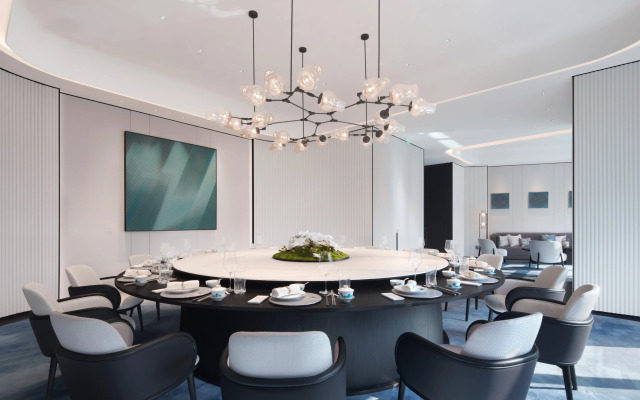 HUALUXE Shanghai Changfeng Park by IHG