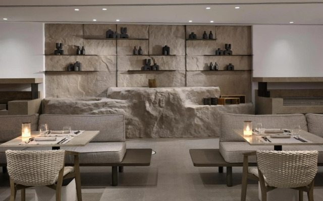 Aeonic Suites and Spa