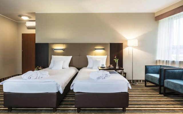 Hotel Victor Pruszków DeSilva