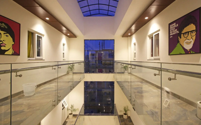 OYO Flagship North Campus