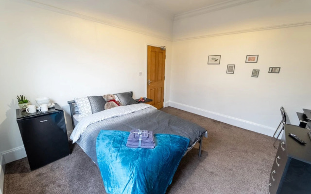 Cosy Room Close to the City