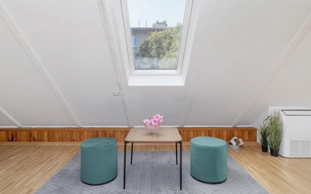 Bright Apartment Kazimierz by Renters