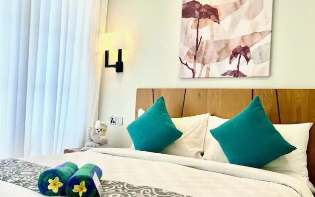 The Bay Sunflower Apartment