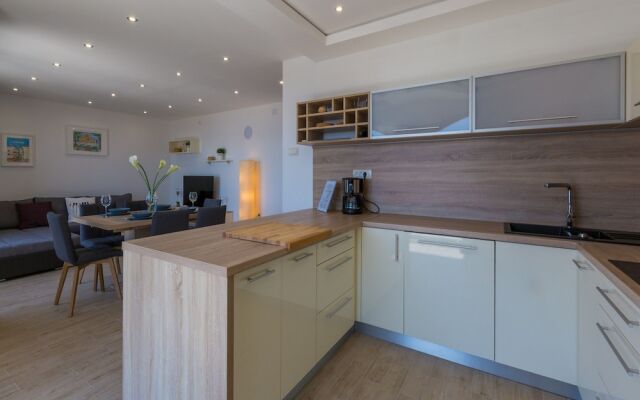 Apartment MLADEN