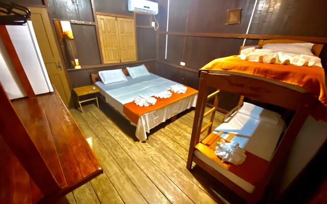 Amazonia Jungle Hotel