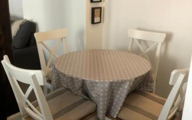 The Cooperage Apartment No 6, The Shore