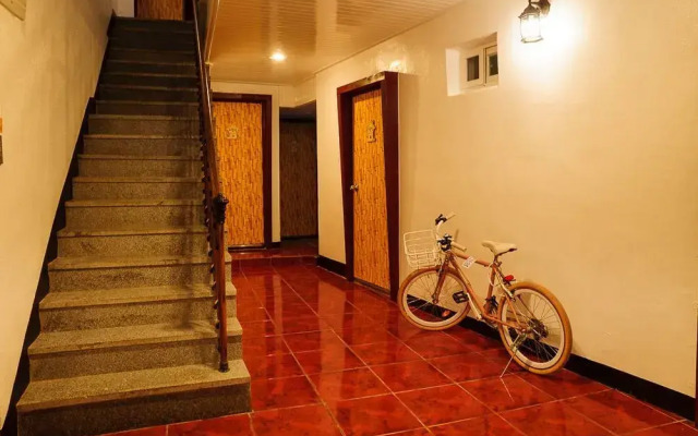 Yeobyul Guesthouse - Hostel