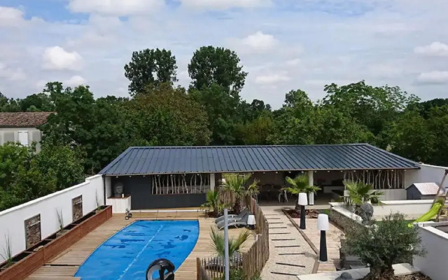 Majestic Villa in Nuaille-d'aunis With Sauna