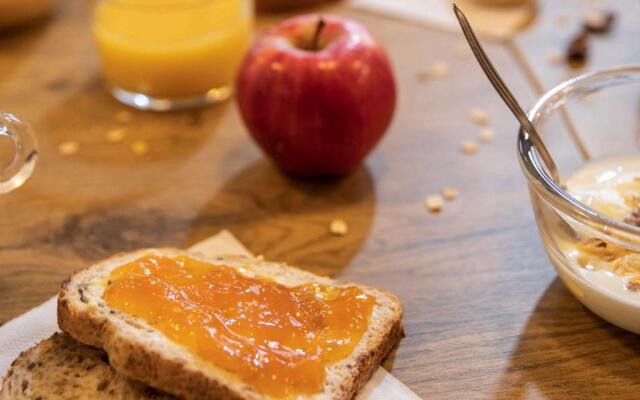 hotelF1 Avignon Centre Courtine Gare TGV