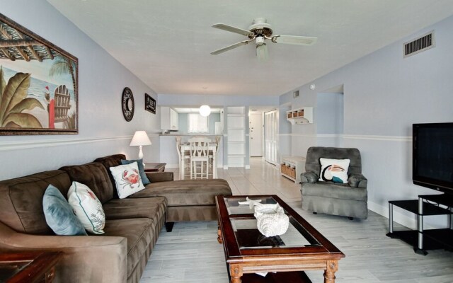 Runaway Bay Resort by BBG