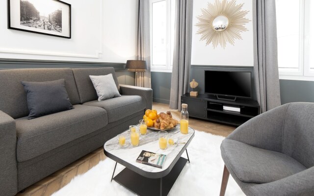 LUX 4BDR Opera Lafayette 3 by Livinparis