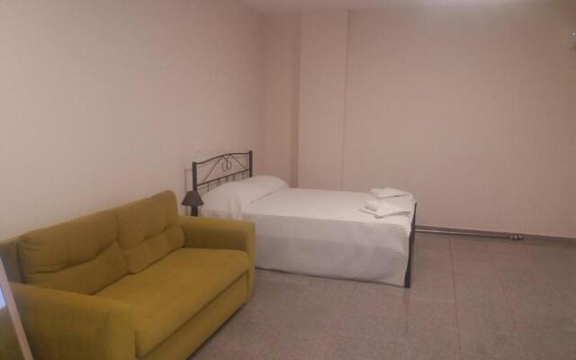 Nereids Apartments-Pronoe