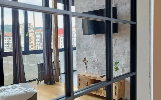 RAILWAY by STAYNNAPARTMENTS