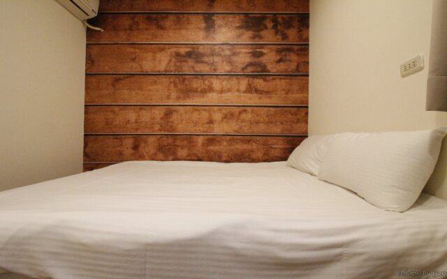 Fengjia Box Hostel - 2