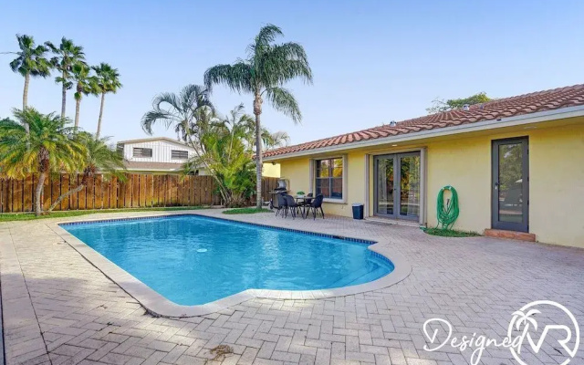 Stunning Waterfront 3BR with Heated POOL