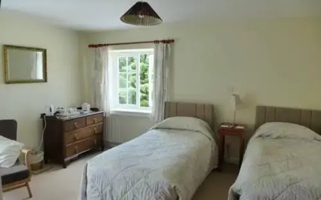 Twitchen Farm Bed  Breakfast