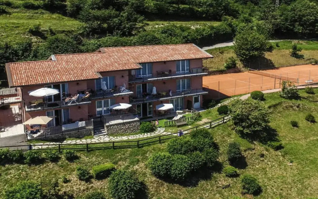 Villa Anna Apartments