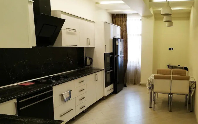 Bakuvi Tourist Apartment B236