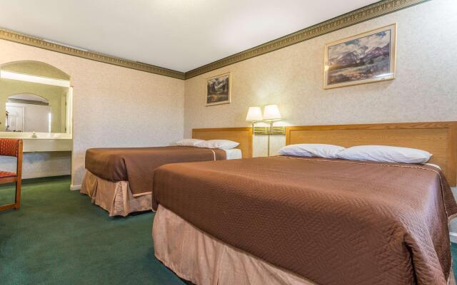 Travelodge by Wyndham Merced Yosemite