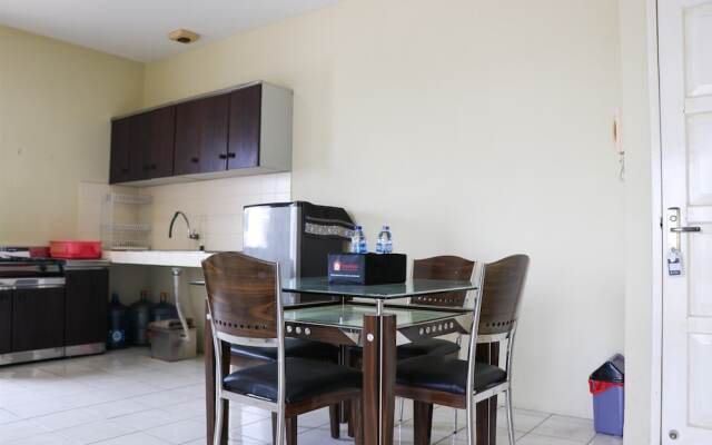 Elegant And Homey 2Br Puri Garden Apartment