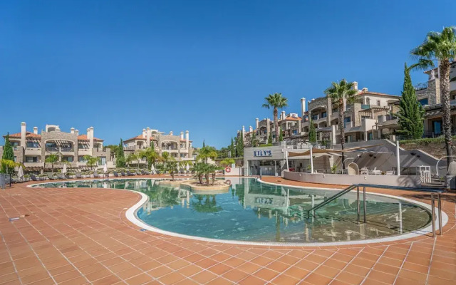 Vilamoura Pine Hills With Pool by Homing