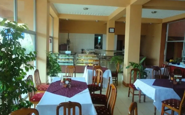 Entebbe Flight Motel