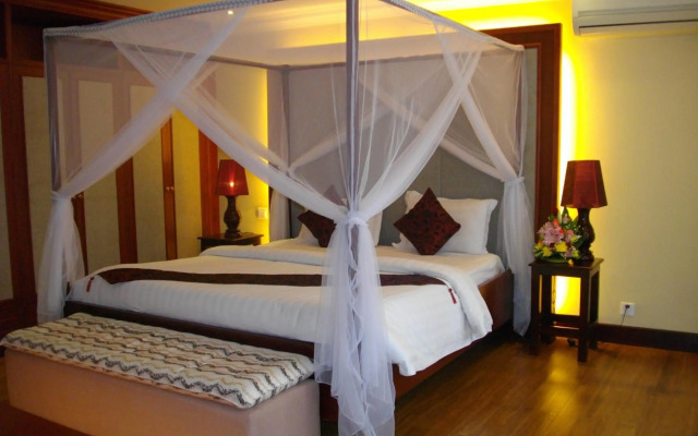 Lux Riverside Hotel & Apartment