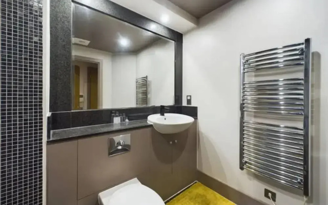 The Vauxhall Hideout - Comfy 2bdr Flat With Balcony