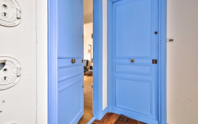 Very Nice And Charming 2 Room Apartment In Paris